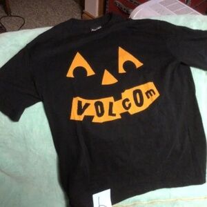 Classic VOLCOM tshirt